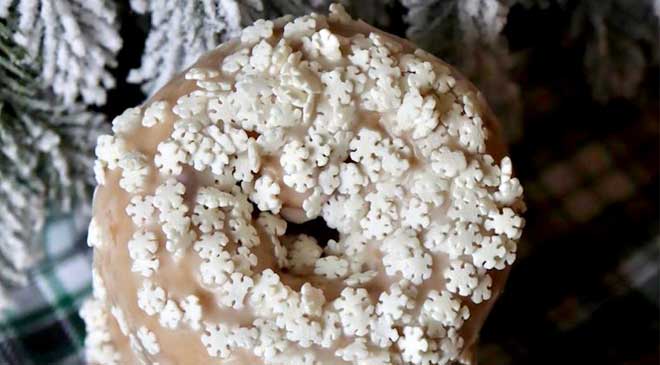Mighty-O Donuts Snowflake Donut